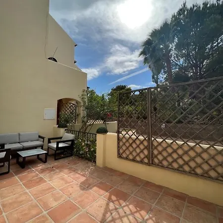 Casa Pinos Del Aloha Сasa de vacaciones Marbella
