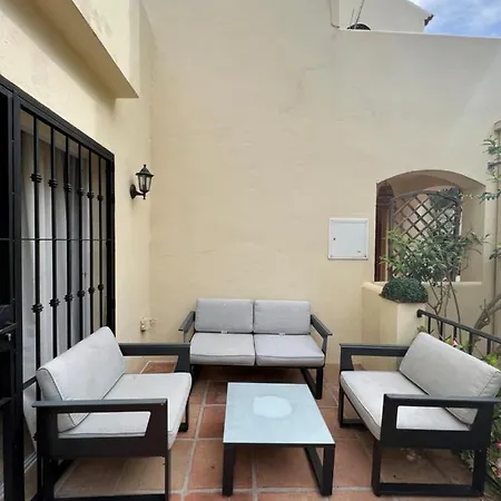 Casa Pinos Del Aloha Marbella
